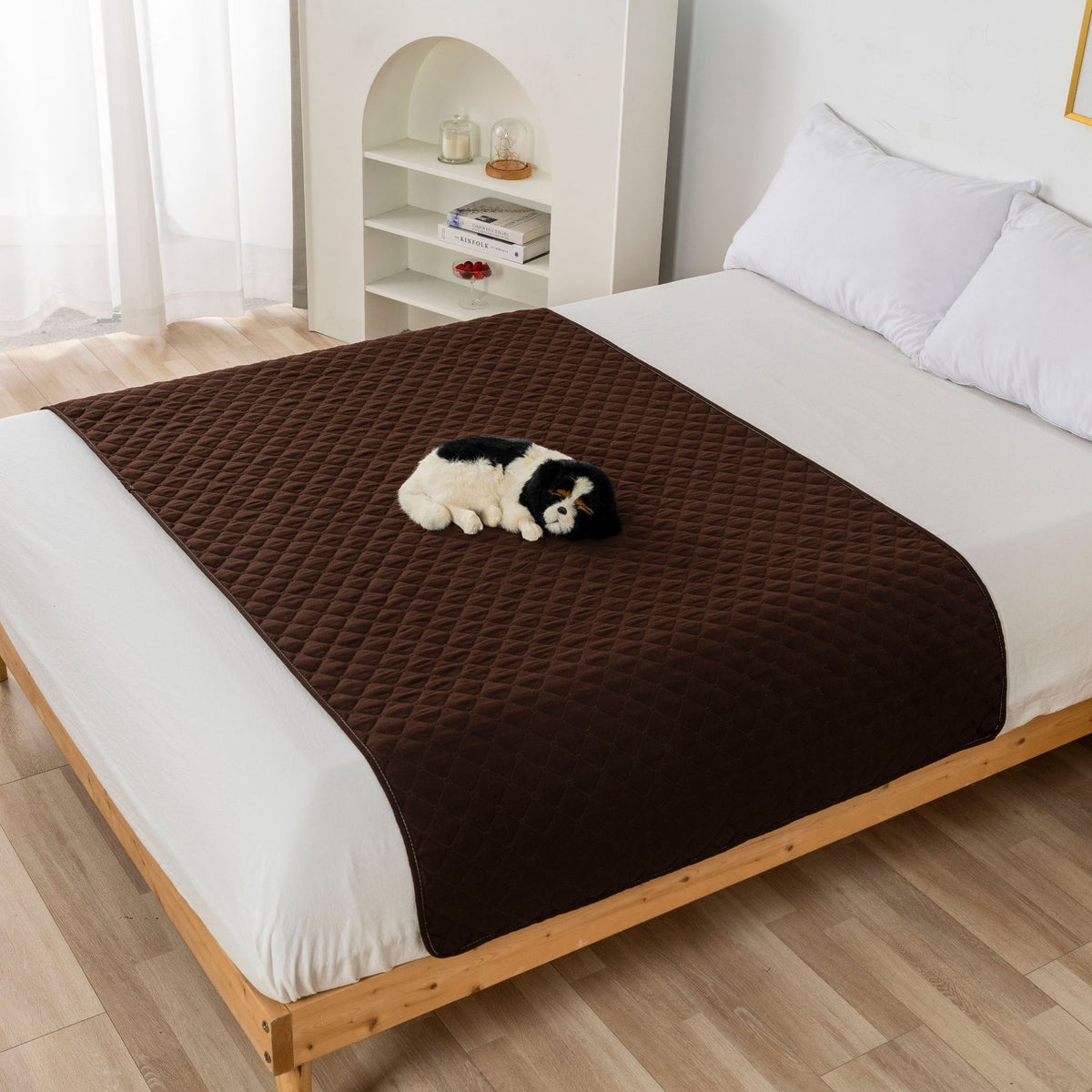 Waterproof furniture protector for dogs and cats
